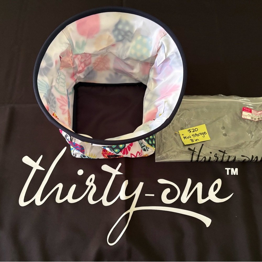 Thirty-One Pineapple Print Storage Tote